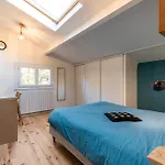 Maison En Bord De Riviere