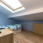 Maison En Bord De Riviere Holiday home Leognan