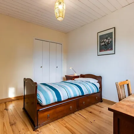 Maison En Bord De Riviere