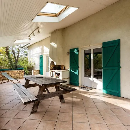 Maison En Bord De Riviere 펜션
