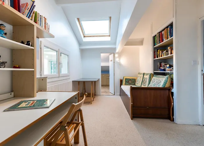 Maison En Bord De Riviere